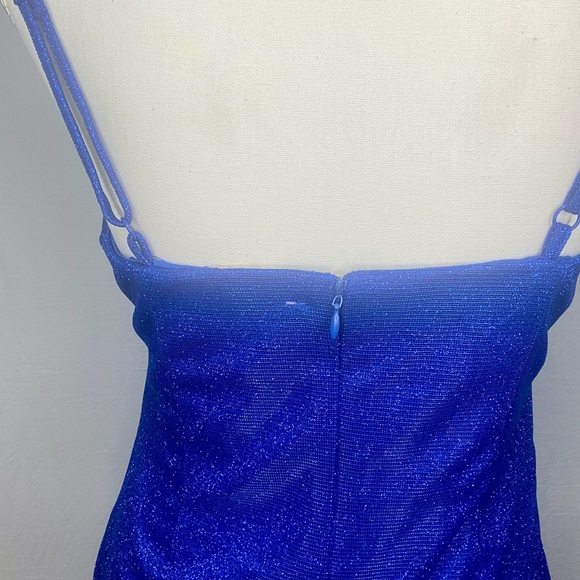 (NWT) blue wiht glitter,adjustable straps,open under the bust - Picture 4 of 6